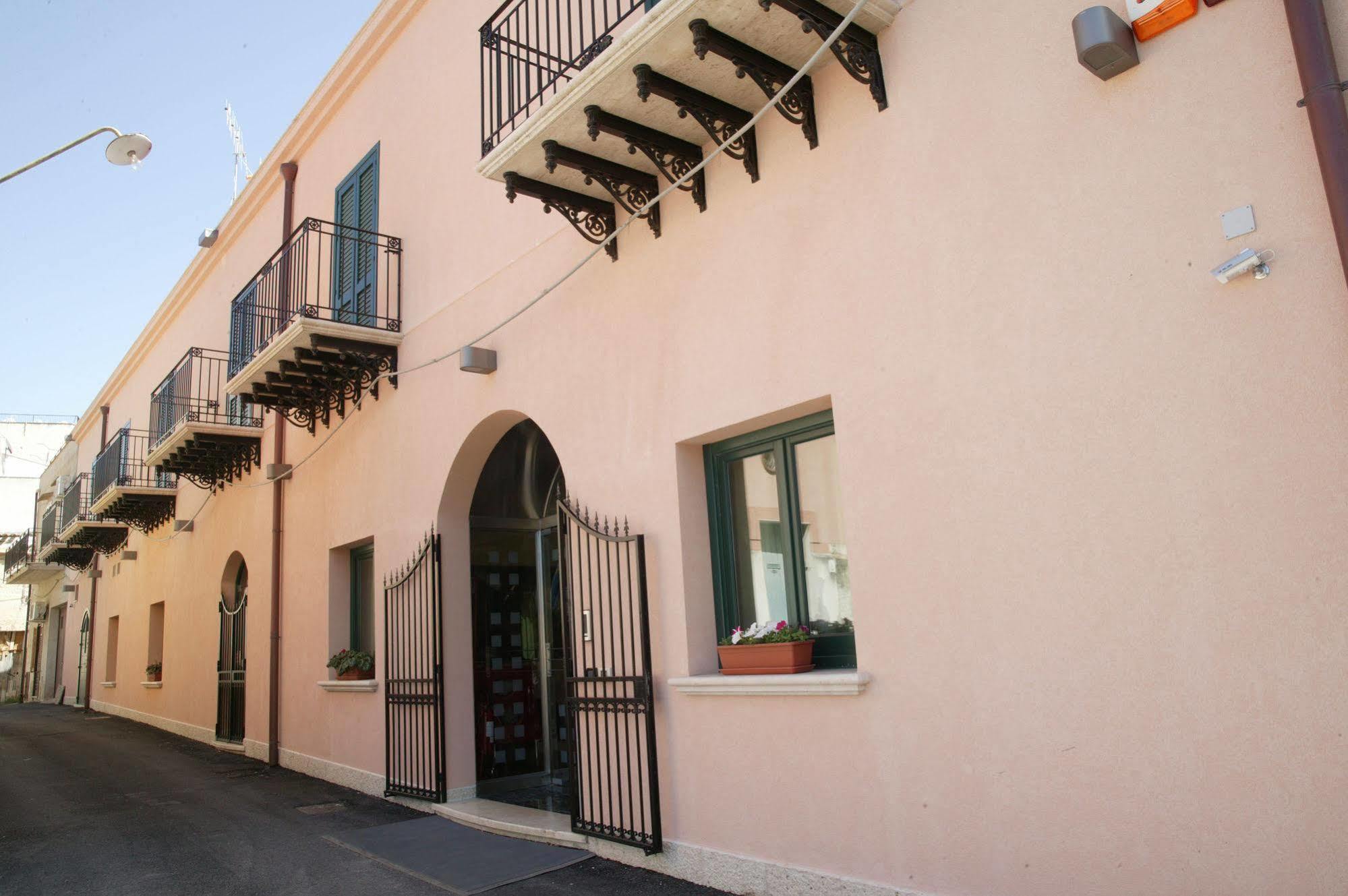 Cerri Hotel Trapani Exterior photo